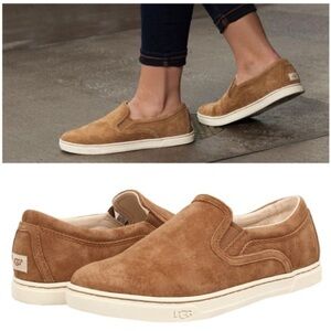 UGG Cas Brown Tan Suede Slip Ons Sneakers Size 7